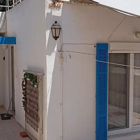 Y.m.apartment Будинок відпочинку *